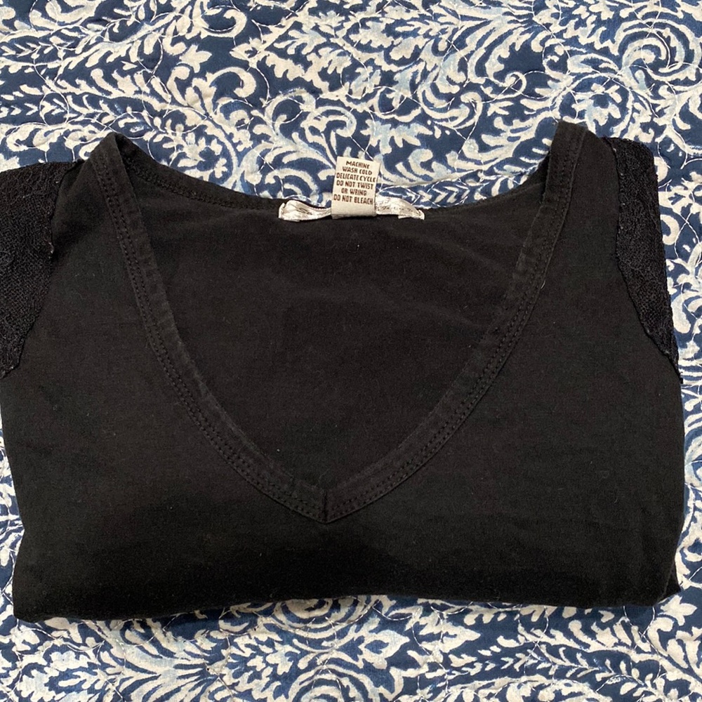 ***SOLD***  Stephanie Rogers V neck T-shirt with lace on shoulder, Black, CL